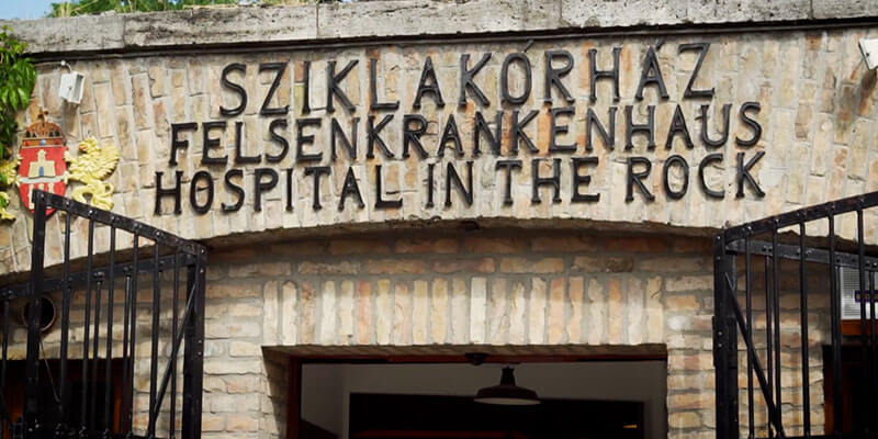 Das Sziklakórház - ein Felsenkrankenhaus mit Atombunker unter dem Budapester Burgberg